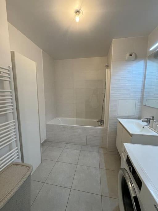Superbe Appartement - Near Paris كورباي إيسون المظهر الخارجي الصورة