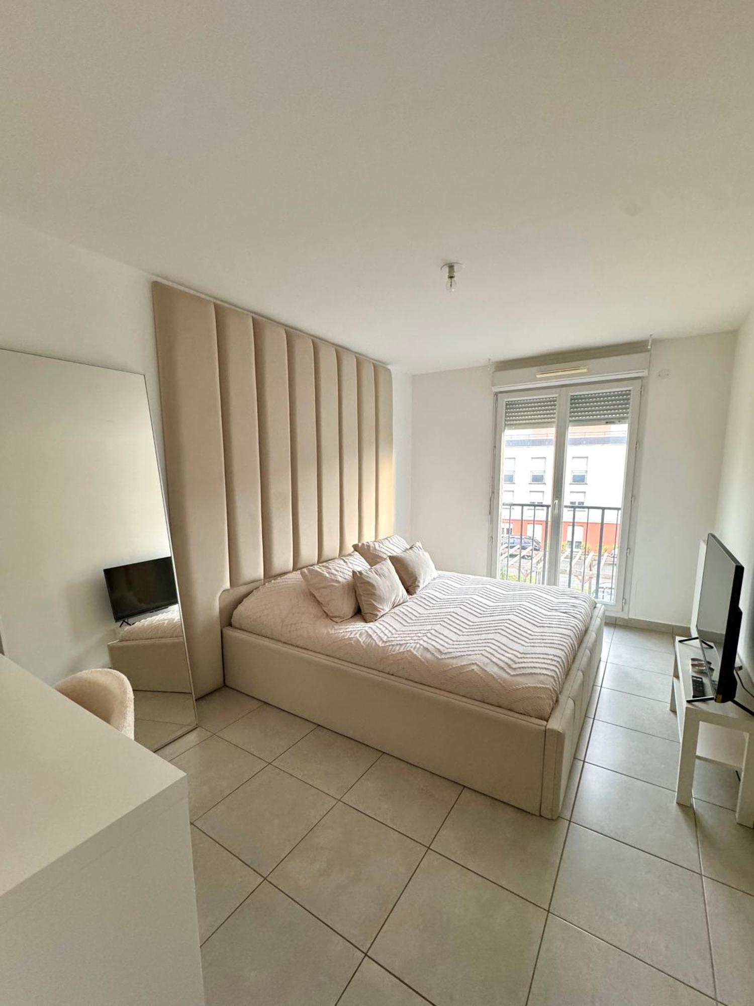 Superbe Appartement - Near Paris كورباي إيسون المظهر الخارجي الصورة